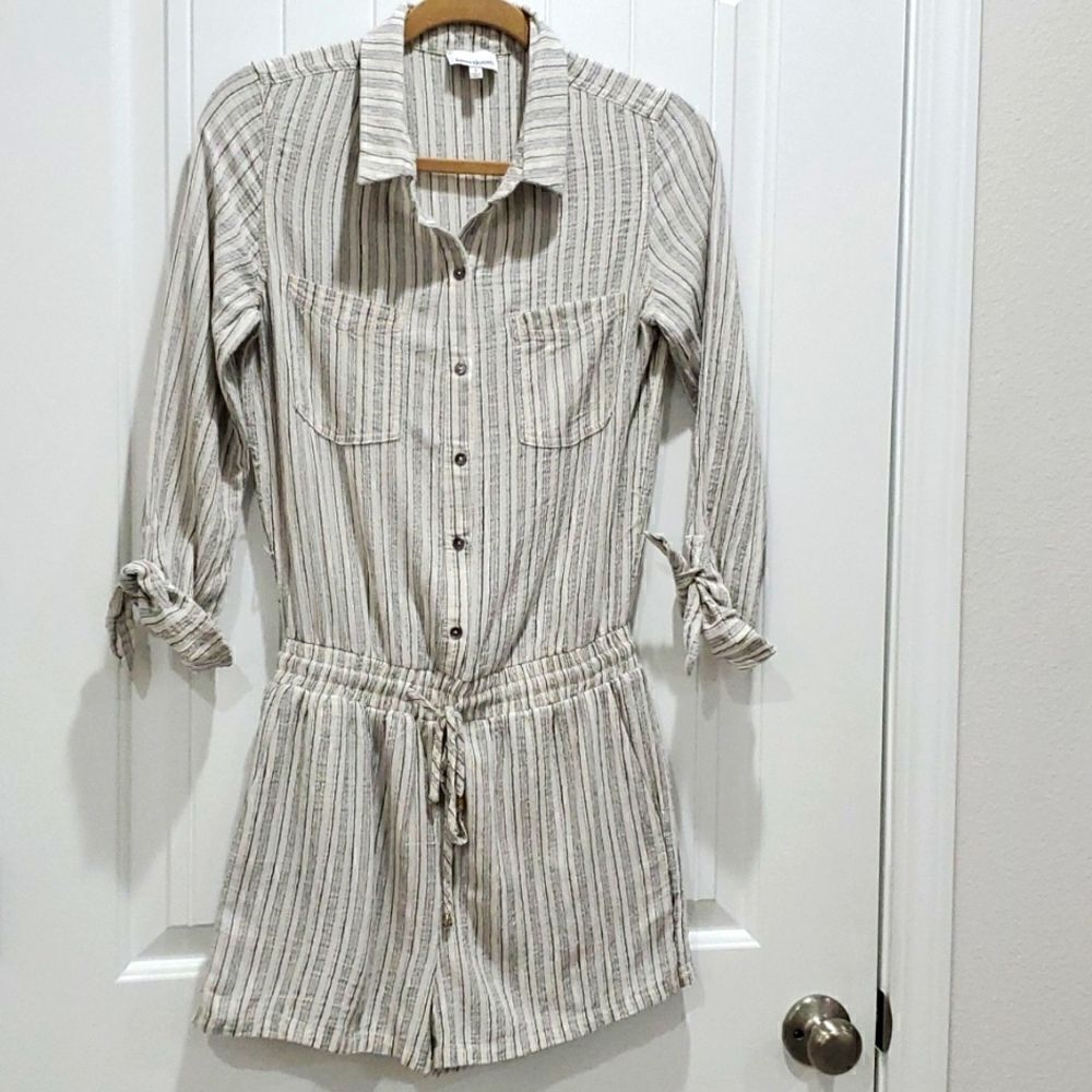 Heart Loom linen/cotton romper, size small